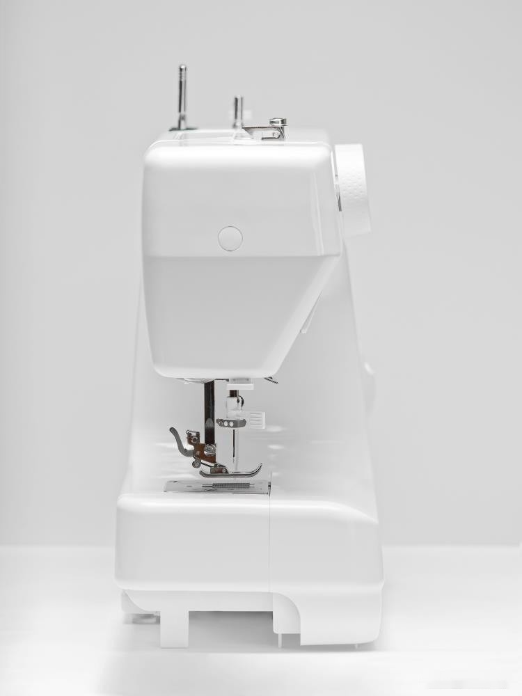 электромеханическая швейная машина janete 989 (белый)